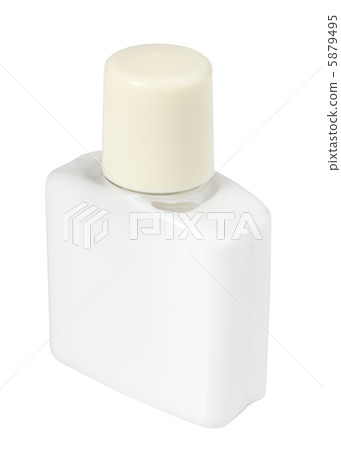 White cosmetic cream in transparent bottle 5879495