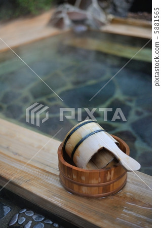 露天浴池 5881565