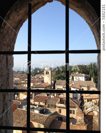The streets of Sirmione seen from the castle of the Scala family The streets of Sirmione seen from the castle of the Scala family 5882181