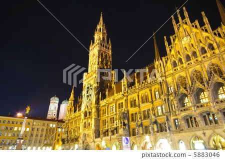 Germany Munich New Town Hall and Frauenkirche Germany Munich New Town Hall and Frauenkirche 5883046