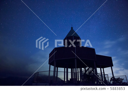 Looking up at the night sky 2 5883853