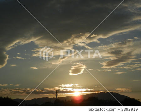 Morning glow 5892919