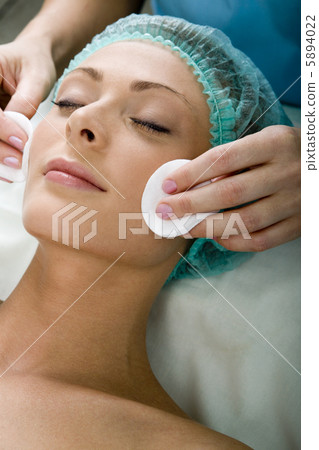Relaxing in the spa Relaxing in the spa 5894022