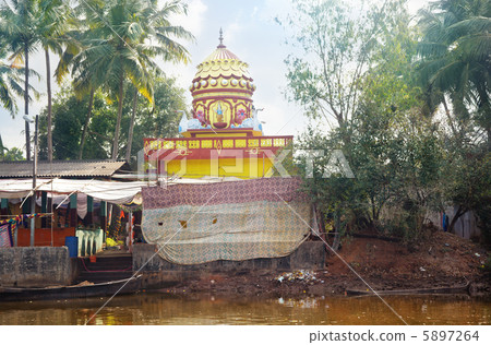 Old Hindu temple 5897264
