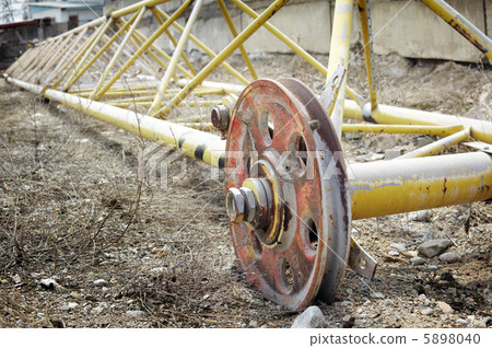 Machinery Machinery 5898040