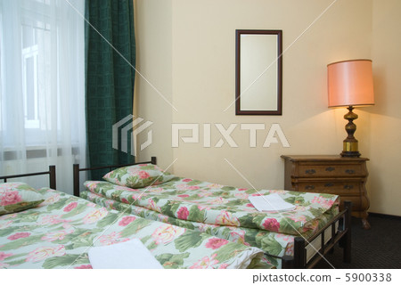 Hotel twin room 5900338