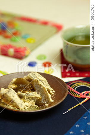 Japanese sweets (Warabimonchi) 5901763