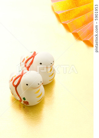 The same ratio as the zodiac white snake postcard 5901953