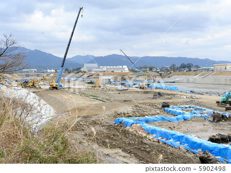 River construction 5902498