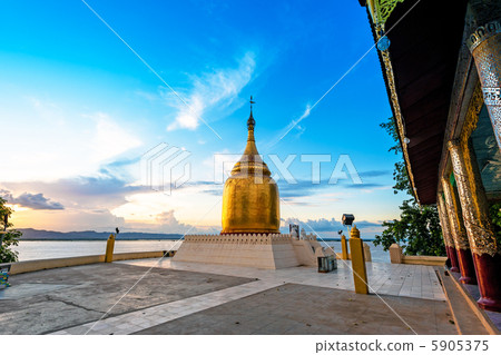 Boo Payer和Paya（緬甸，蒲甘）的日落 5905375