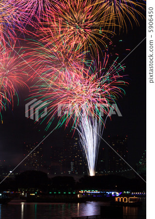 Odaiba firework display Odaiba firework display 5906450