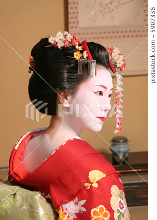 Maiko 5907336