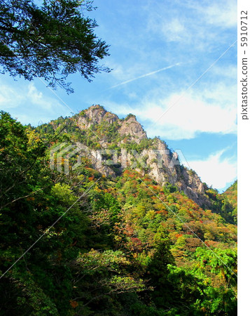 Yukihiko山秋葉 5910712