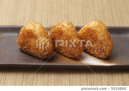 Grilled rice ball 5910868
