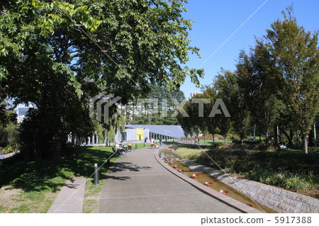 Tokyo Midtown's Garden, Promenade 5917388