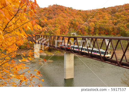 Yubu River bridge 5917537