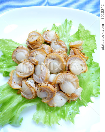 Stir-fried scallops 5918242