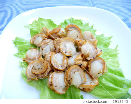 Stir-fried scallops 5918243