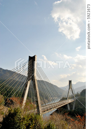 Song of the Ultimate Bridge 5921673