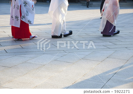 Shrine wedding ceremony 5922271