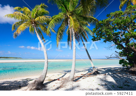 Perfect tropical beach Perfect tropical beach 5927411