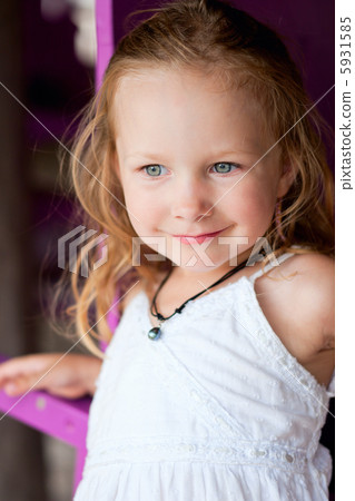 Adorable little girl portrait 5931585