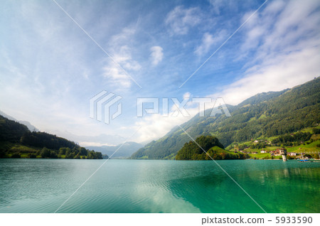 Majestic mountain lake in Switzerland Majestic mountain lake in Switzerland 5933590