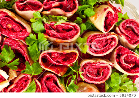 Vegetarian rolls on a dish Vegetarian rolls on a dish 5934070