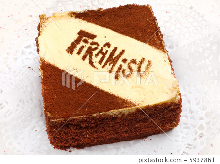 Tiramisu dessert 5937861