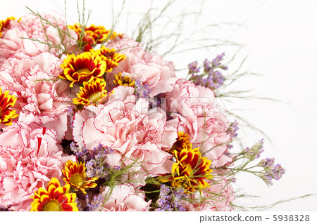 nice flowers in the basket nice flowers in the basket 5938328