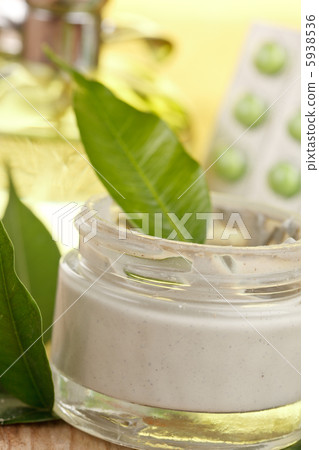 botte of organic cream botte of organic cream 5938536