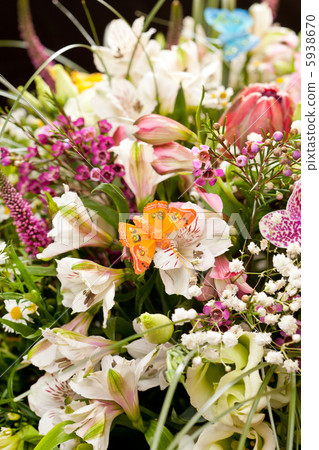 bouquet of colorful flowers 5938670