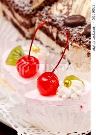 Tasty pastries Tasty pastries 5939062