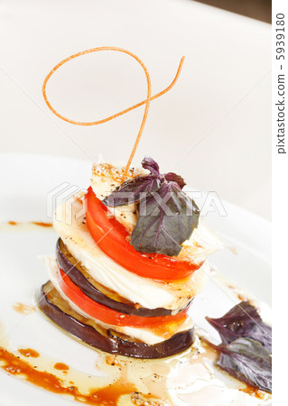 Tomato and mozzarella Tomato and mozzarella 5939180