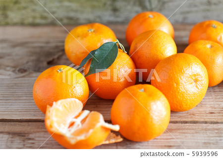 fresh tangerines fresh tangerines 5939596