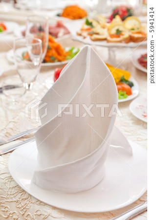 Wedding table setting Wedding table setting 5941414