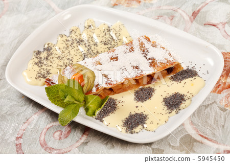 apple strudel 5945450