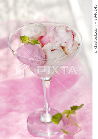 Ice cream Ice cream 5946143