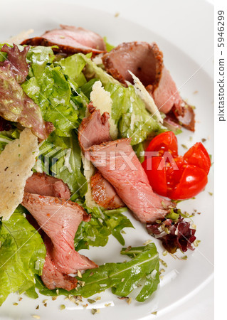 Salad with meat 5946299