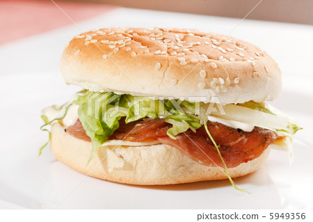 burger on the white burger on the white 5949356