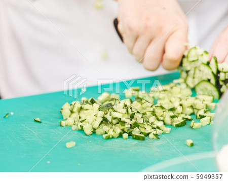 chef at work 5949357
