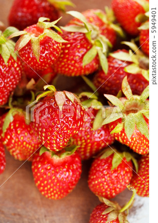 fresh strawberries fresh strawberries 5949401