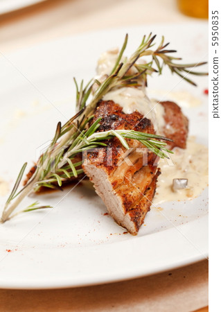 meat with sauce meat with sauce 5950835