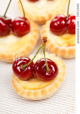 tart with cherries tart with cherries 5951940