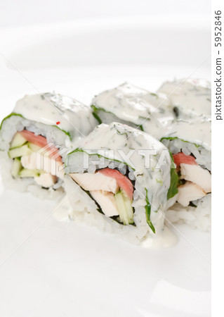 tasty sushi 5952846