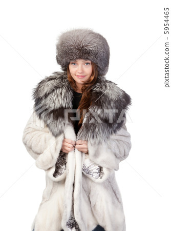 Sexy woman wearing winter fur Sexy woman wearing winter fur 5954465