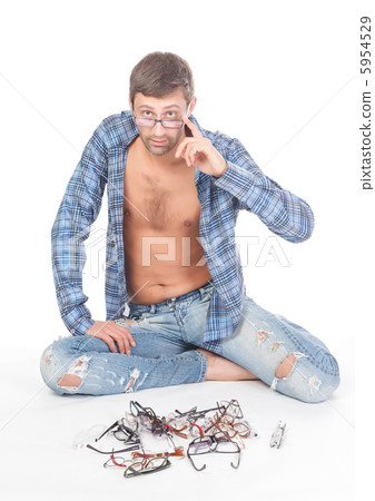 Fashion conscious man with glasses 5954529