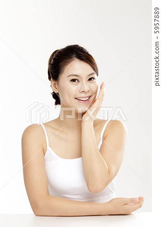 Female Beauty 107 5957889