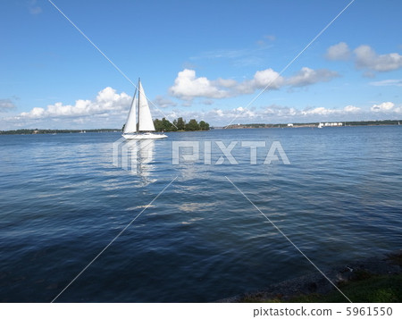 Sea seen from the island 5961550