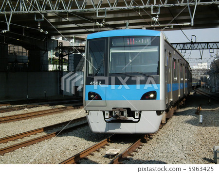 Odakyu Line 4000 Sagami-Ono Station 5963425